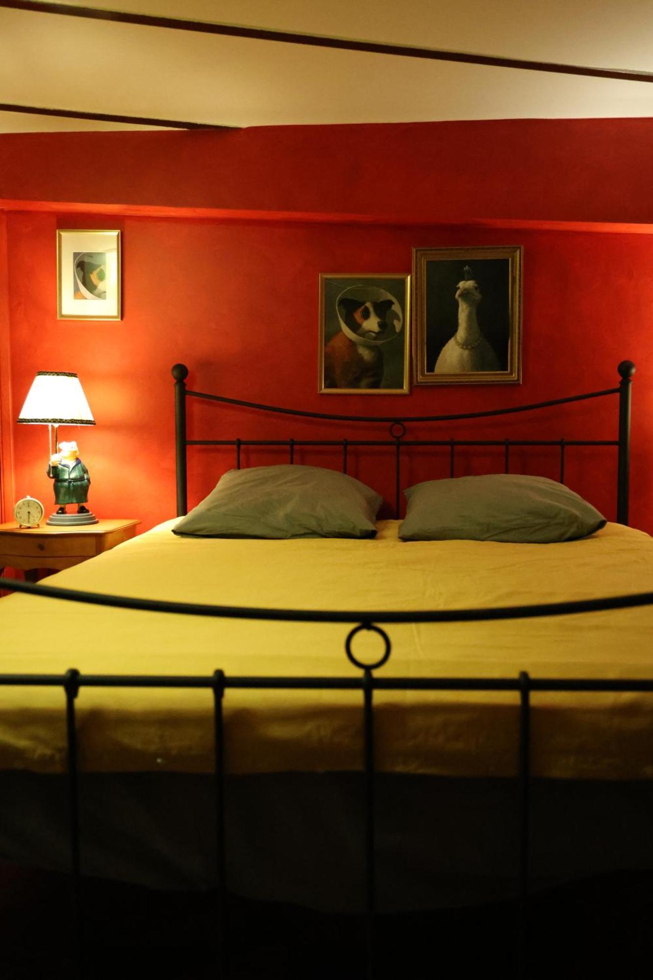 Amelie In Appartamento Parigi